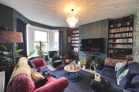4 bedroom end of terrace house for sale, Lyndhurst Road, Exmouth EX8