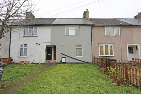 4 bedroom terraced house to rent, Denny Gardens, Dagenham, RM9