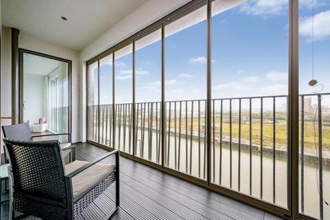 2 bedroom apartment for sale, Aird Point, Lock Side Way, E16