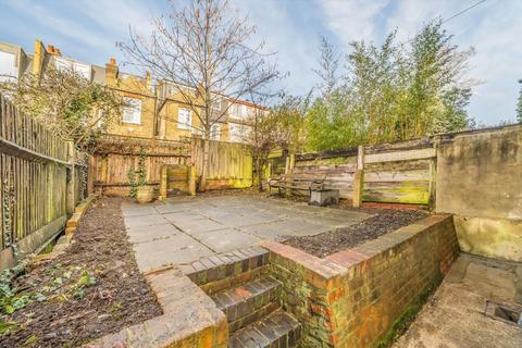 1 bedroom flat for sale, Barcombe Avenue, London SW2