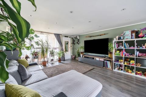 2 bedroom apartment for sale, Northlands Drive, Stratford Court Northlands Drive, SO23
