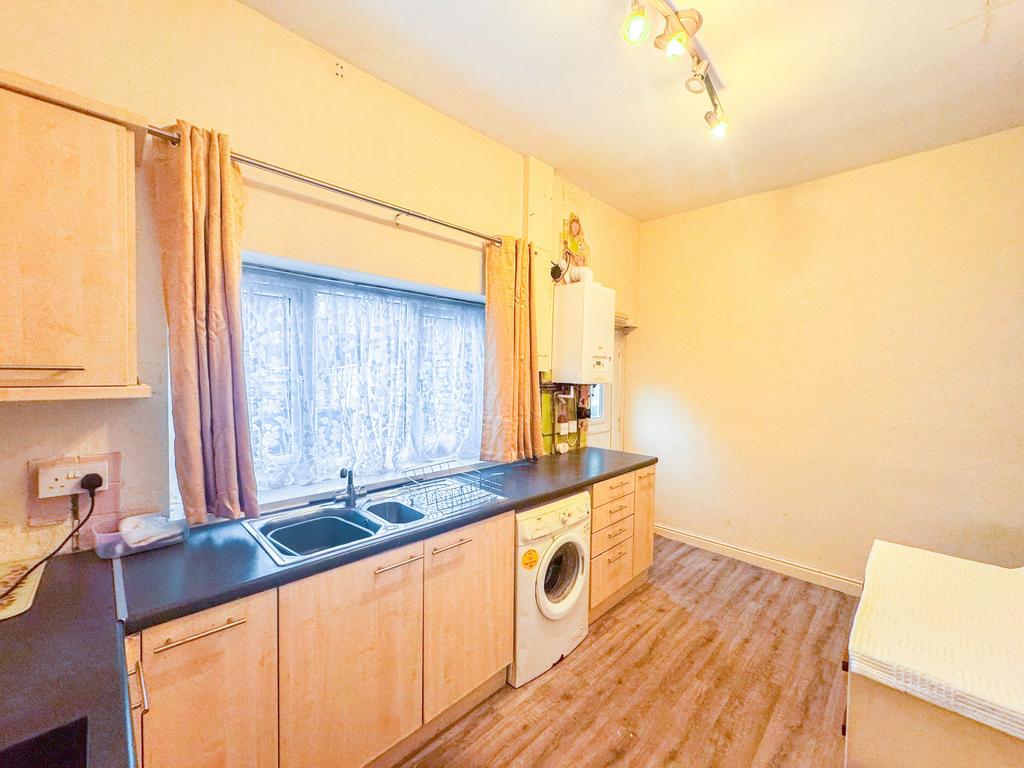 Dining kitchen
