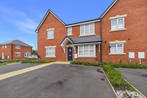 3 bedroom terraced house for sale, Sandpiper Way, Cottam PR4