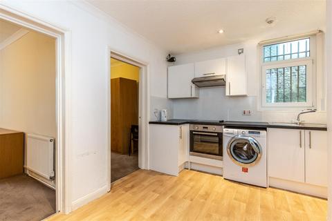 2 bedroom flat to rent, Powis Grove, Brighton