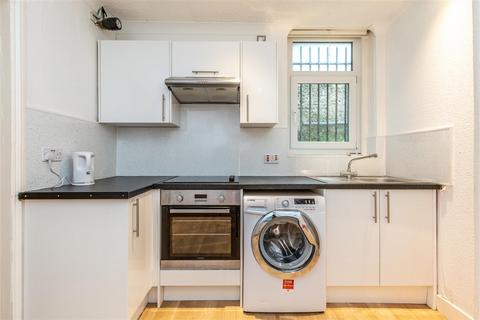 2 bedroom flat to rent, Powis Grove, Brighton
