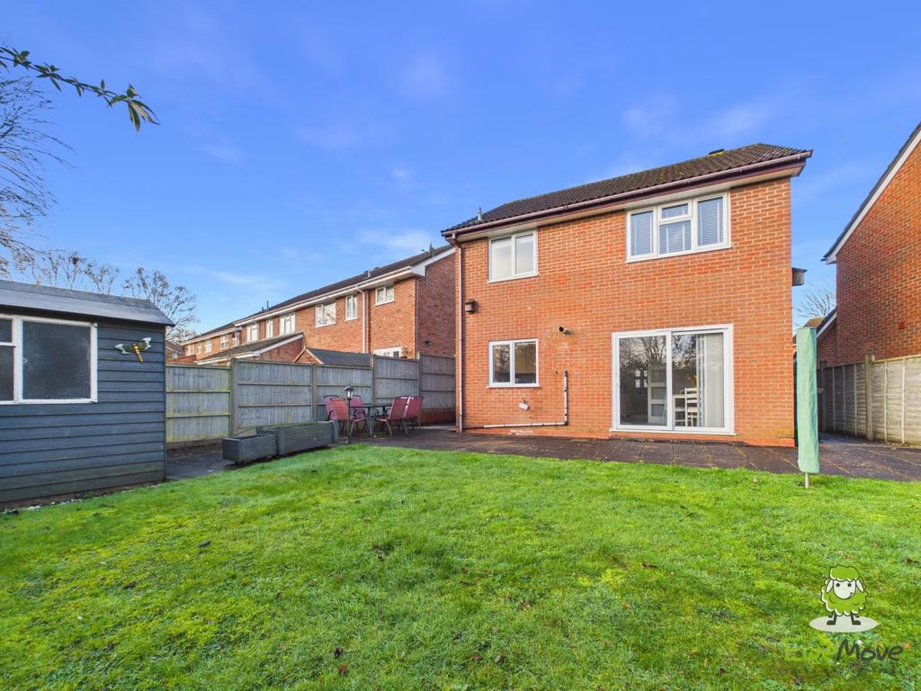 Ewe Move Estate Agents Basingstoke - Teal Crescent