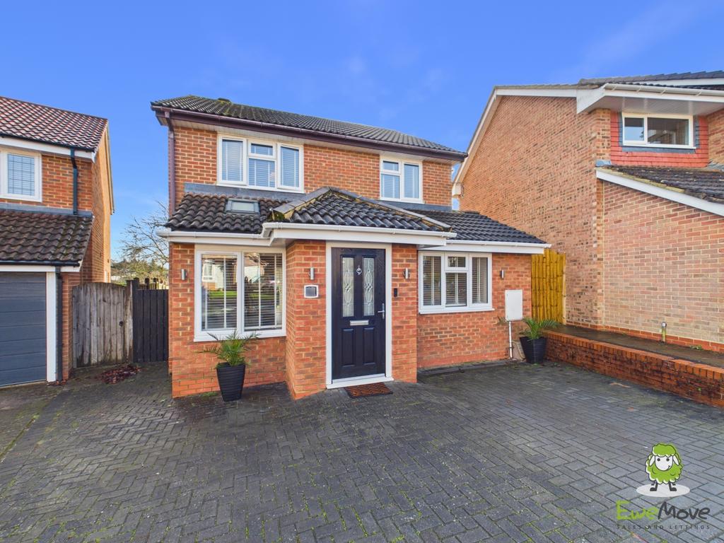 Ewe Move Estate Agents Basingstoke - Teal Crescent