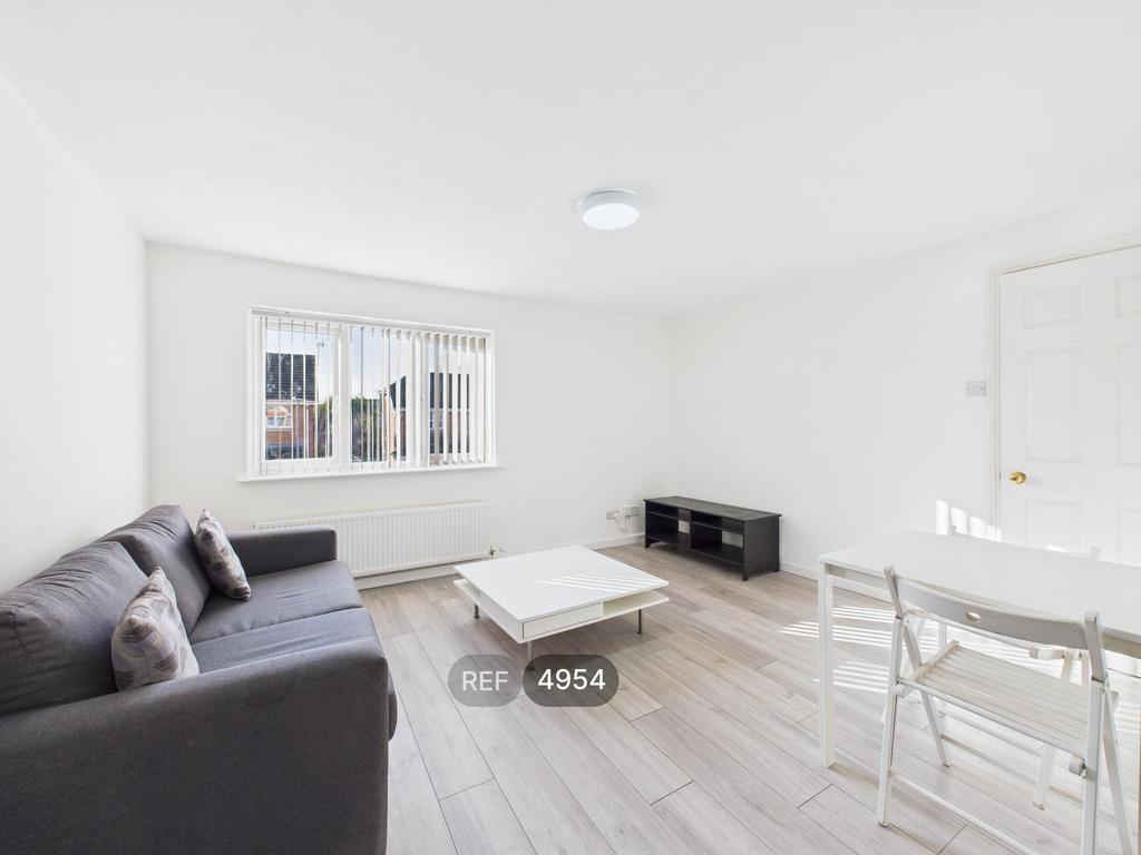 Kitchen/Living area