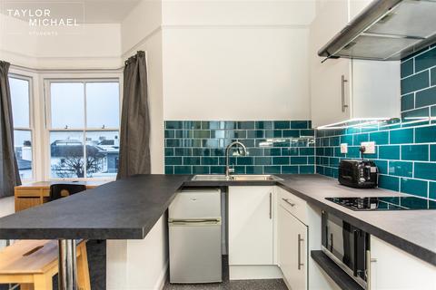 1 bedroom in a house share to rent, Powis Grove, Brighton