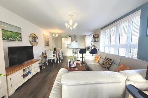 2 bedroom apartment for sale, Earle Crescent, Wokingham