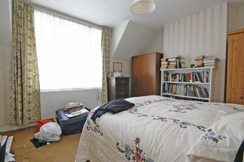 3 bedroom semi-detached house for sale, Birchwood Road, Surrey KT14