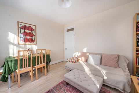2 bedroom flat for sale, Fairlop Court, Leytonstone, London, E11