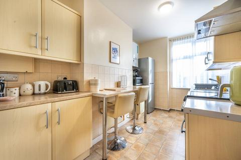 2 bedroom flat for sale, Fairlop Court, Leytonstone, London, E11