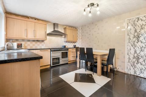 undefined, Dundee DD4