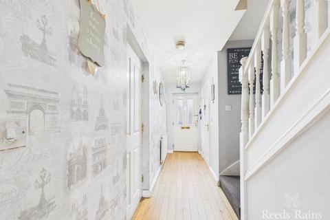 4 bedroom terraced house for sale, Hainsworth Park, East Riding of Yorkshire HU6