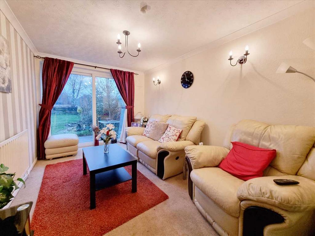 Further Lounge: