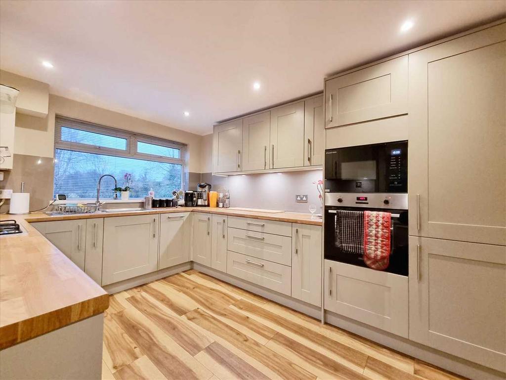 Kitchen;