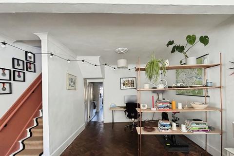 3 bedroom terraced house for sale, Morley Road, London E15