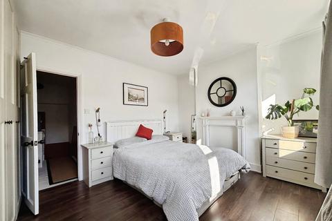 3 bedroom terraced house for sale, Morley Road, London E15