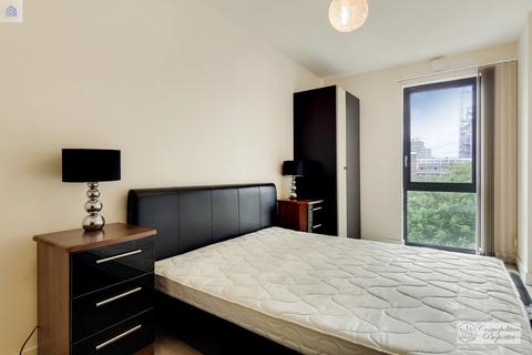 1 bedroom flat to rent, 12 Gwynne Road, SW11 3GJ