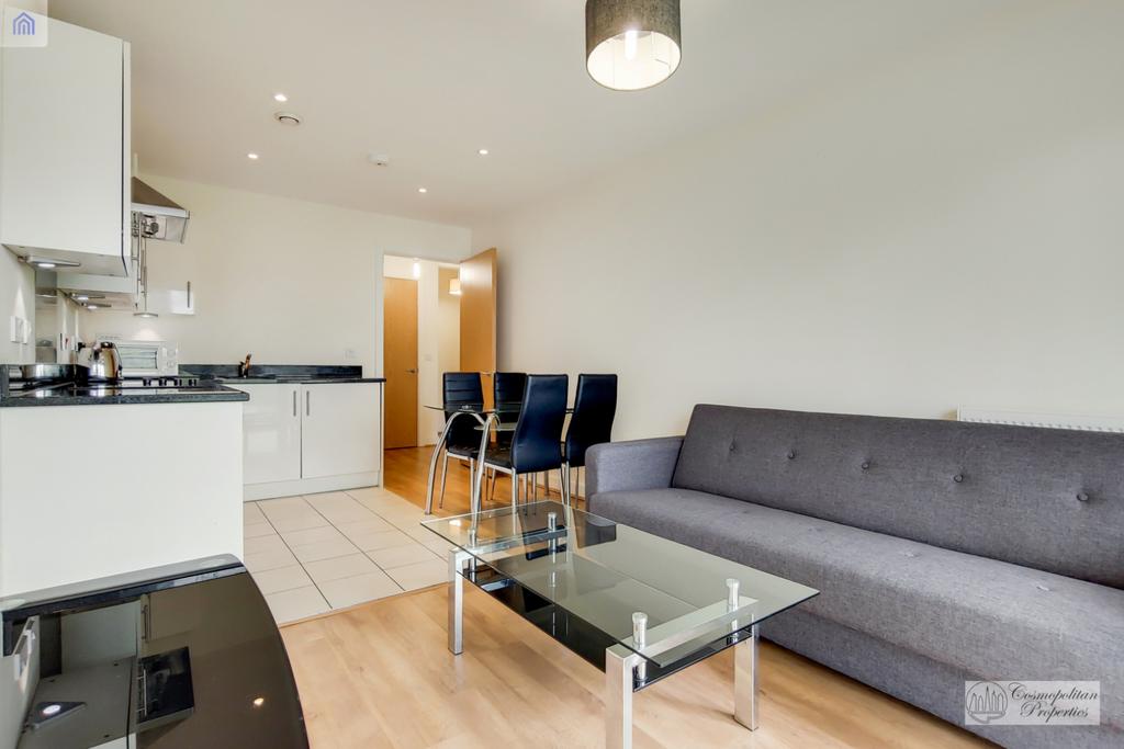 Modern 1 Bedroom Apartment in Gwynne Road, Batter