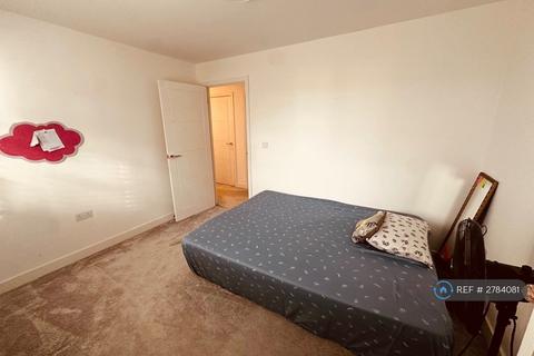4 bedroom detached house to rent, Bedford St, Swindon, SN4