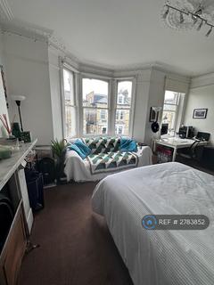 1 bedroom in a house share to rent, Lilyville Road, London, SW6