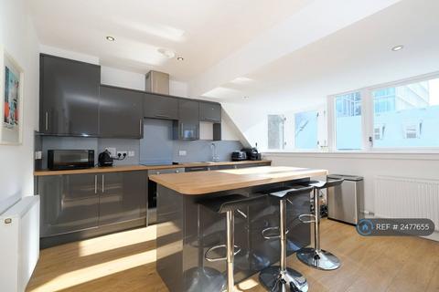 undefined, Union Street, Aberdeen, AB10
