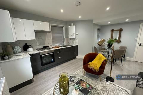 undefined, Ling Road, London, E16