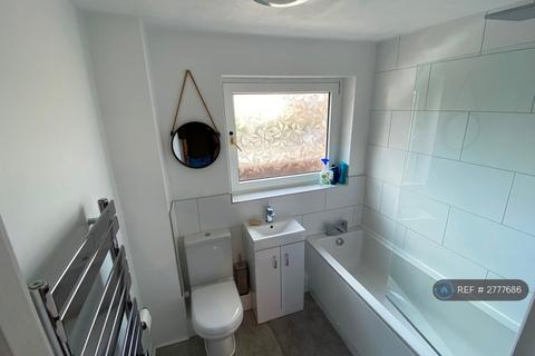 undefined, Whitmore Green, Farnham, GU9