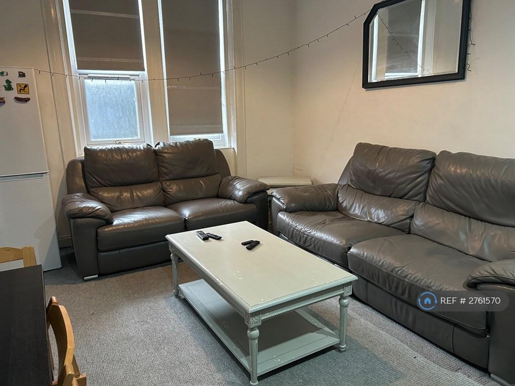 Shared Lounge