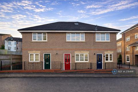 2 bedroom end of terrace house to rent, Kingswood Court, Luton, LU1