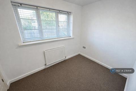 2 bedroom end of terrace house to rent, Kingswood Court, Luton, LU1