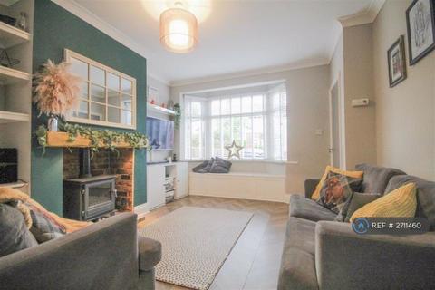 3 bedroom terraced house to rent, Higginson Road, Stockport, SK5