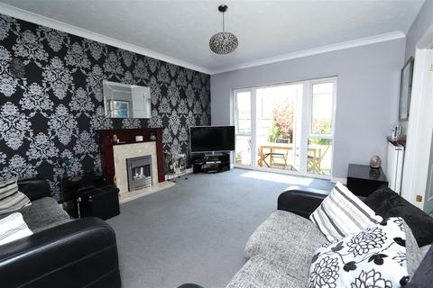 4 bedroom detached house for sale, Lampern Crescent, Billericay