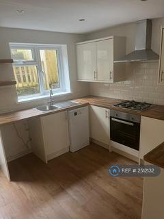 3 bedroom terraced house to rent, Pleasant View, Pentre, CF41