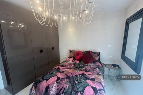undefined, Clearview, Newquay, TR7