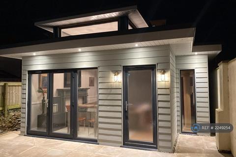 undefined, Clearview, Newquay, TR7