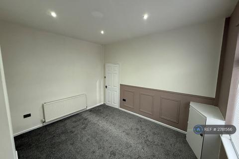 2 bedroom terraced house to rent, New Street, Blackrod, BL6