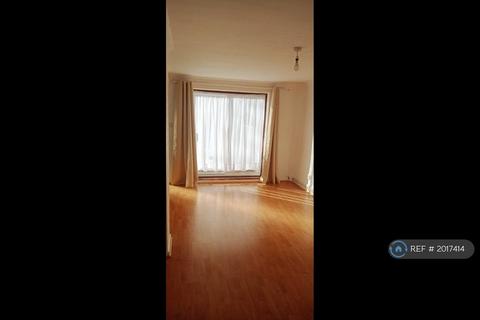 3 bedroom terraced house to rent, Denmark Road, London, SE25