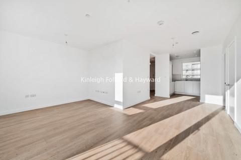 2 bedroom flat to rent, Tide Street, Barking, IG11