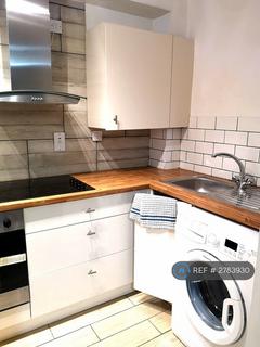 undefined, Priors Court, Reading, RG1