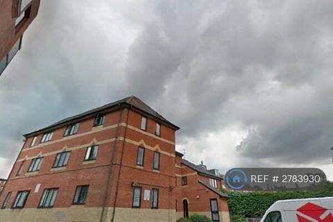 undefined, Priors Court, Reading, RG1