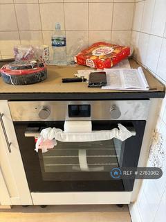 2 bedroom flat to rent, Nork Way, Banstead, SM7