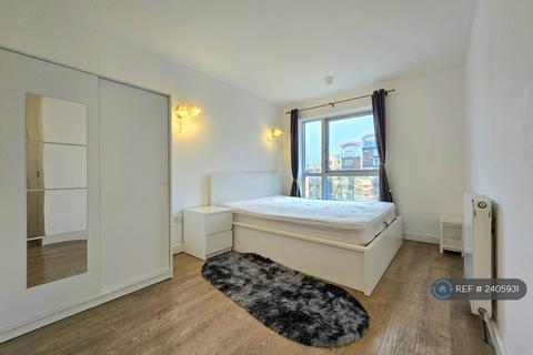 2 bedroom flat to rent, John Harrison Way, London, SE10