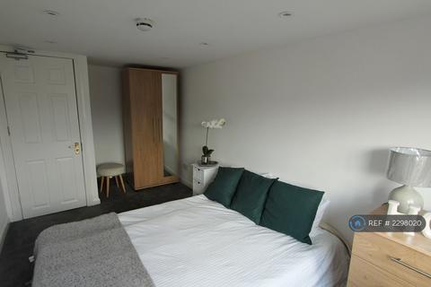 undefined, Grange Avenue, Reading, RG6