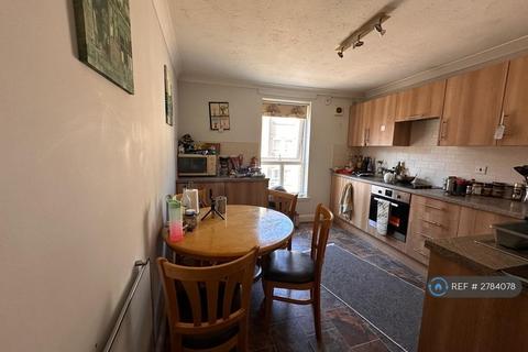 2 bedroom flat to rent, Morrison Circus, Edinburgh, EH3