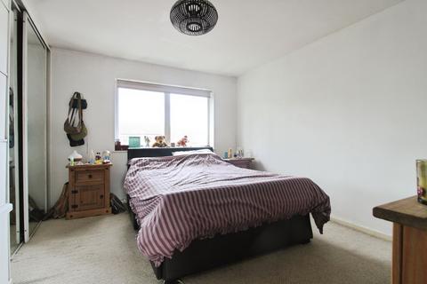 2 bedroom end of terrace house for sale, Knowlands, Highworth, SN6