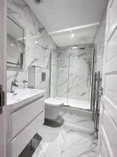 2 bedroom flat to rent, Uxbridge UB8