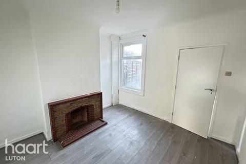 2 bedroom terraced house to rent, Dallow Road, Luton